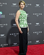 2254582005_l.jpg